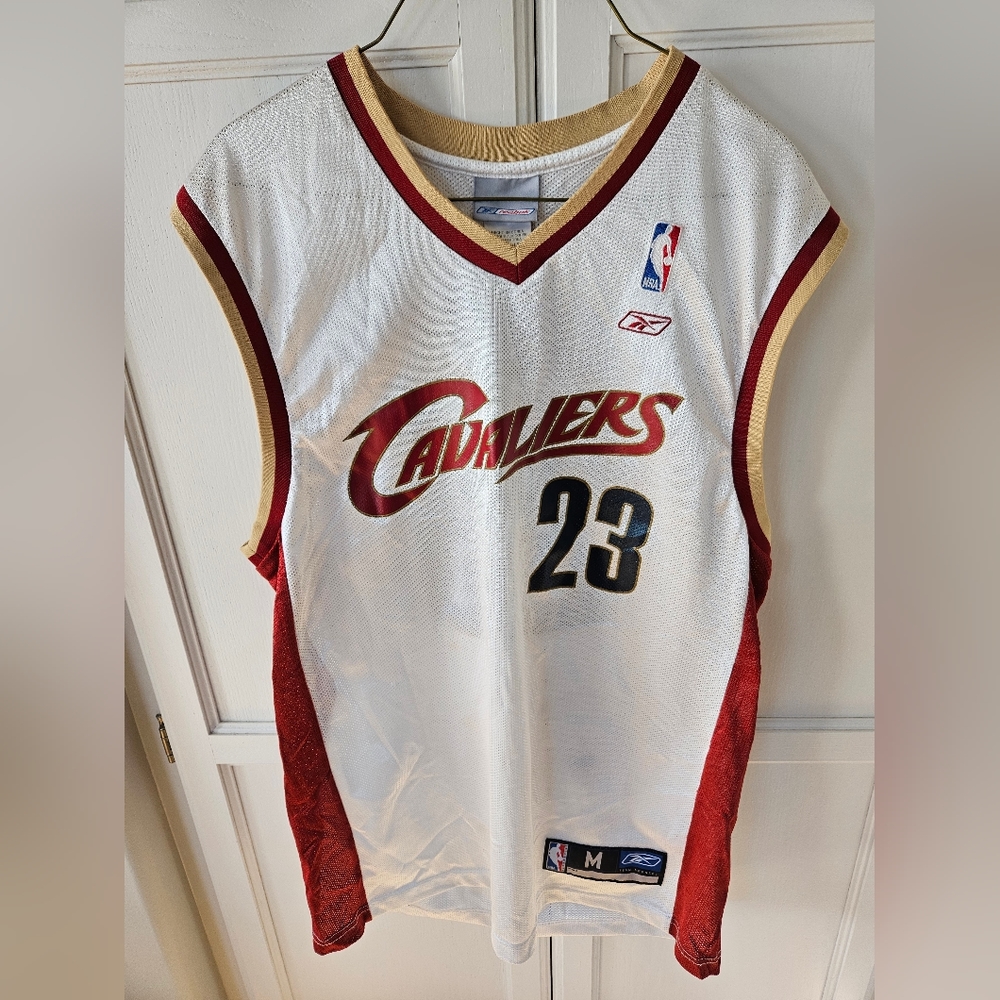 Vintage Reebok Cleveland Cavaliers 23 Lebron James Jersey
